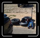 001_Ztrunkstuff * Not too much to take out of the trunk. * 774 x 720 * (178KB)